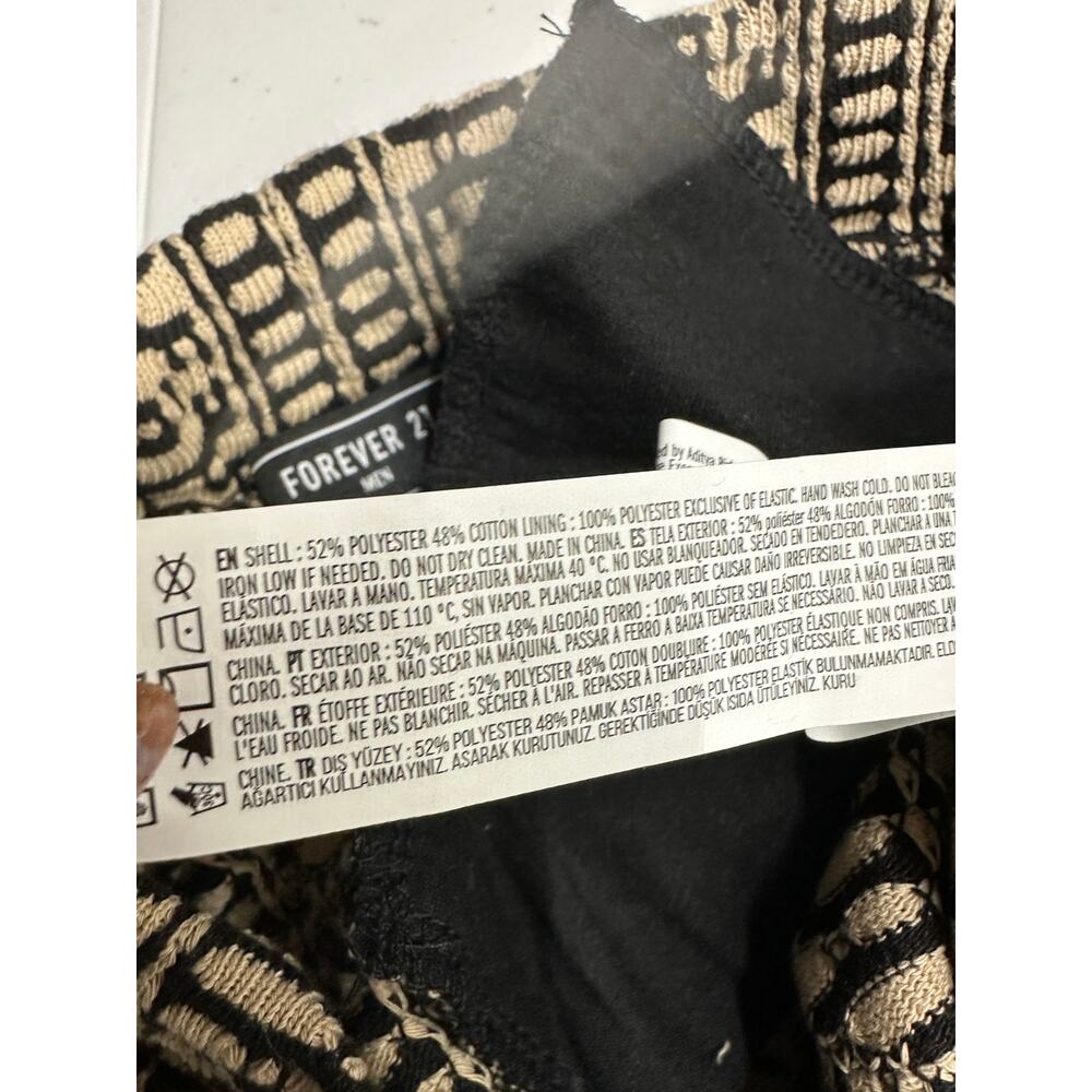 Forever 21 Pants Mens Size L Cream Geometric Printed Casual Slim NWT Vaca Resort - Picture 8 of 8